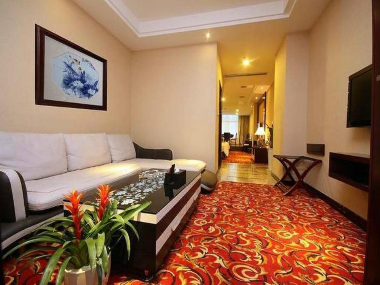 Grand Noble Hotel Цзиндэчжэнь Экстерьер фото